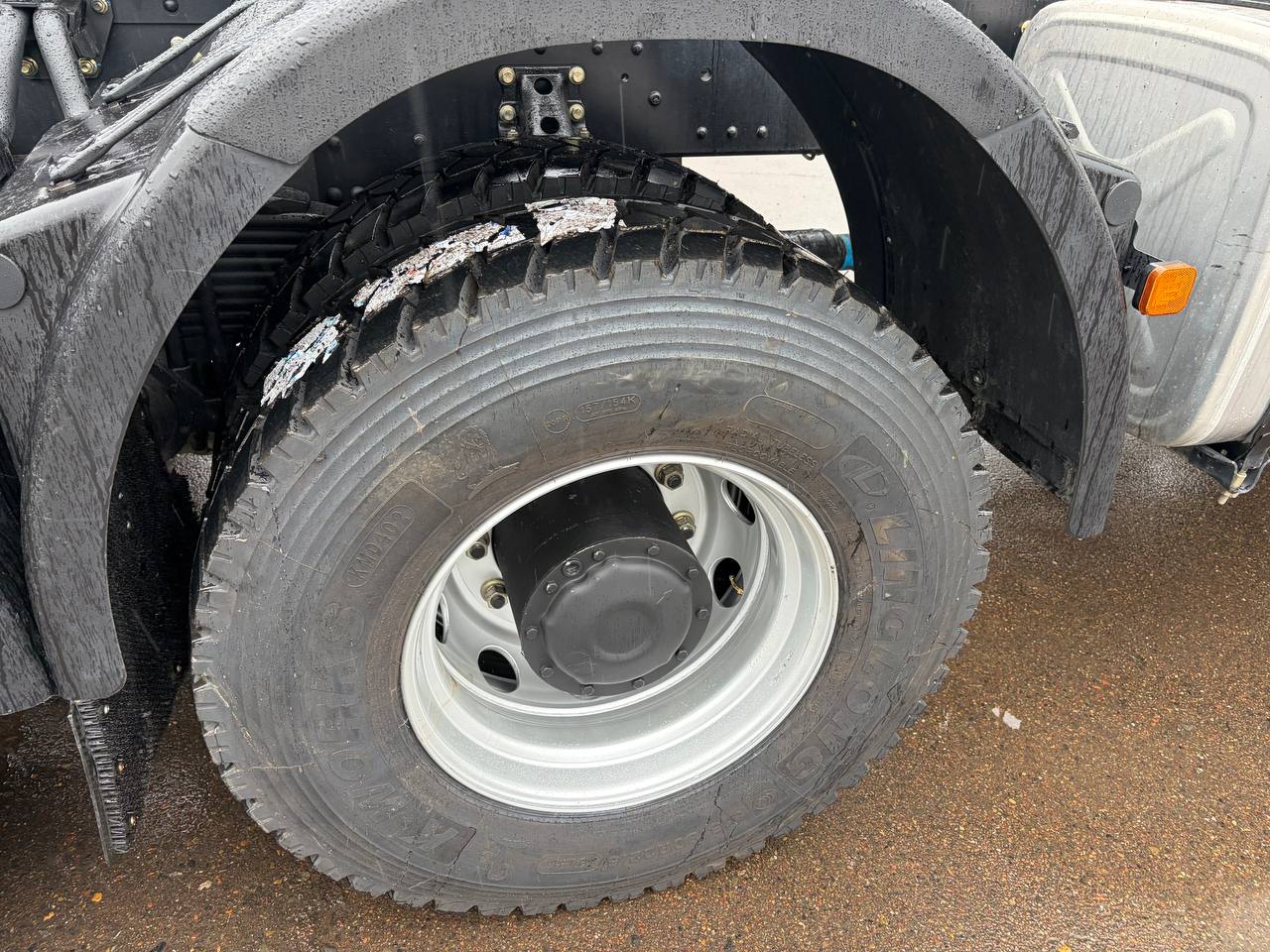 Седельный тягач Shacman X3000 SX42586V385 (Серый) 2024г. 6x6 в Благовещенске