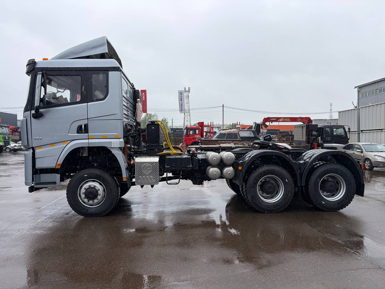 Седельный тягач Shacman X3000 SX42586V385 (Серый) 2024г. 6x6 в Благовещенске